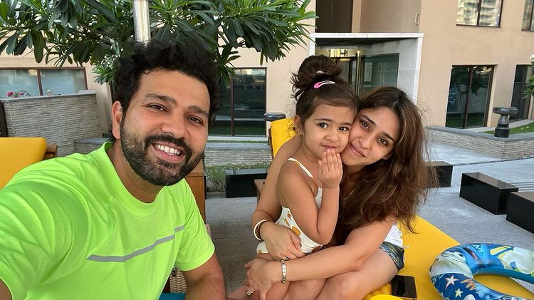 See the lovely picture of Rohit Sharma and his daughter's beautiful relationship 2817