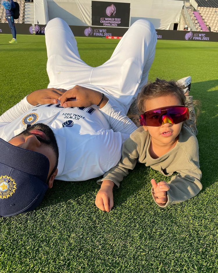 See the lovely picture of Rohit Sharma and his daughter's beautiful relationship 2816