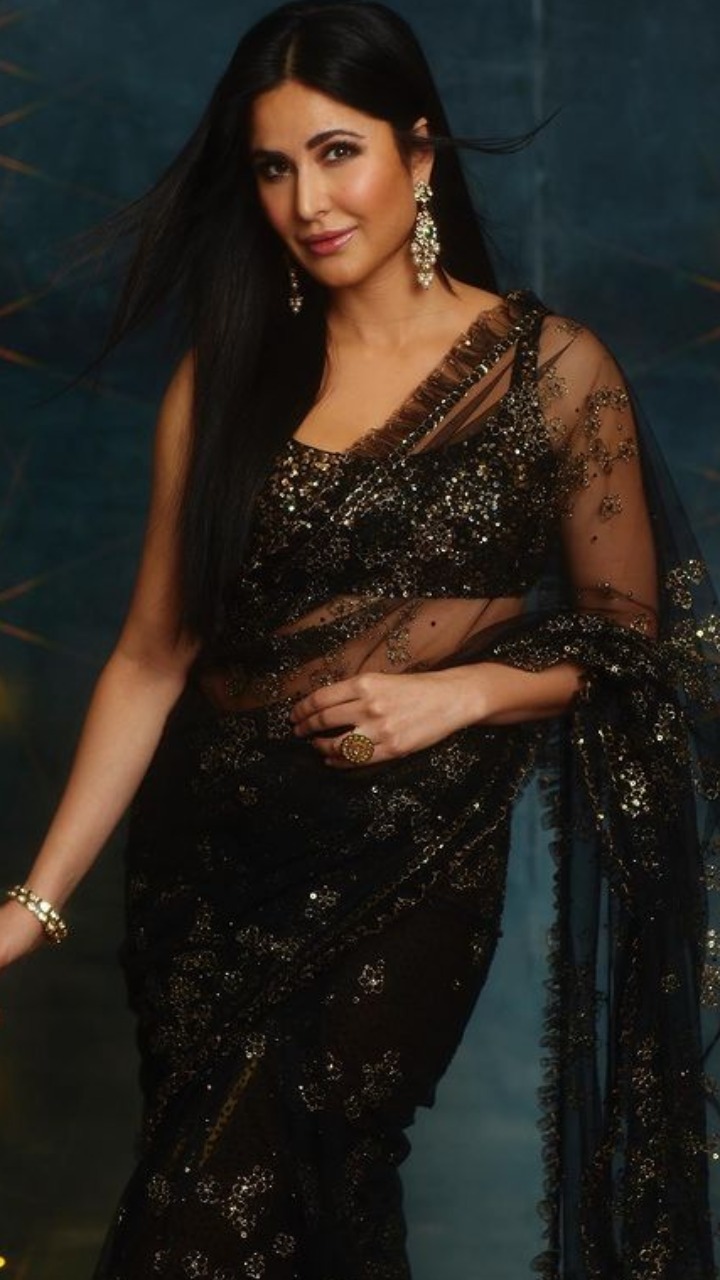 From Katrina Kaif to Sushmita Sen: See the beautiful style of actresses in black sarees 4325