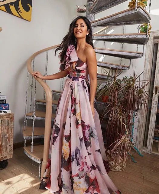 Katrina Kaif loves floral printed outfits, see proof 5315