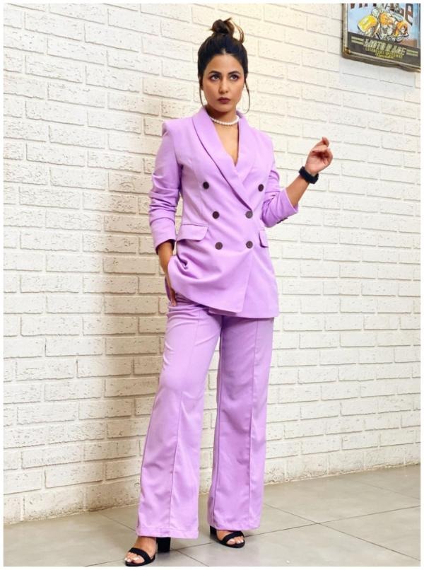 Surbhi Chandna or Hina Khan: Who impressed fans in the lavender pant suit? 7829