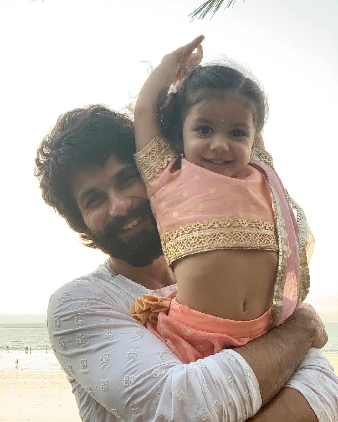 The adorable bonding between Shahid Kapoor and Misha Kapoor will give you father-daughter goals 7440