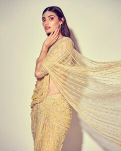 Athiya Shetty did wonders in saree look, made fans crazy 9951