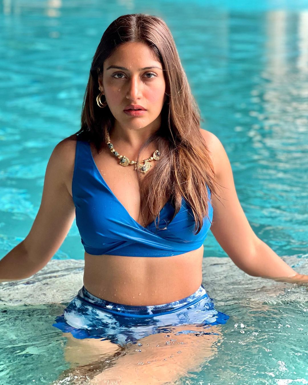 Surbhi Chandna's bold look set the water on fire 12600