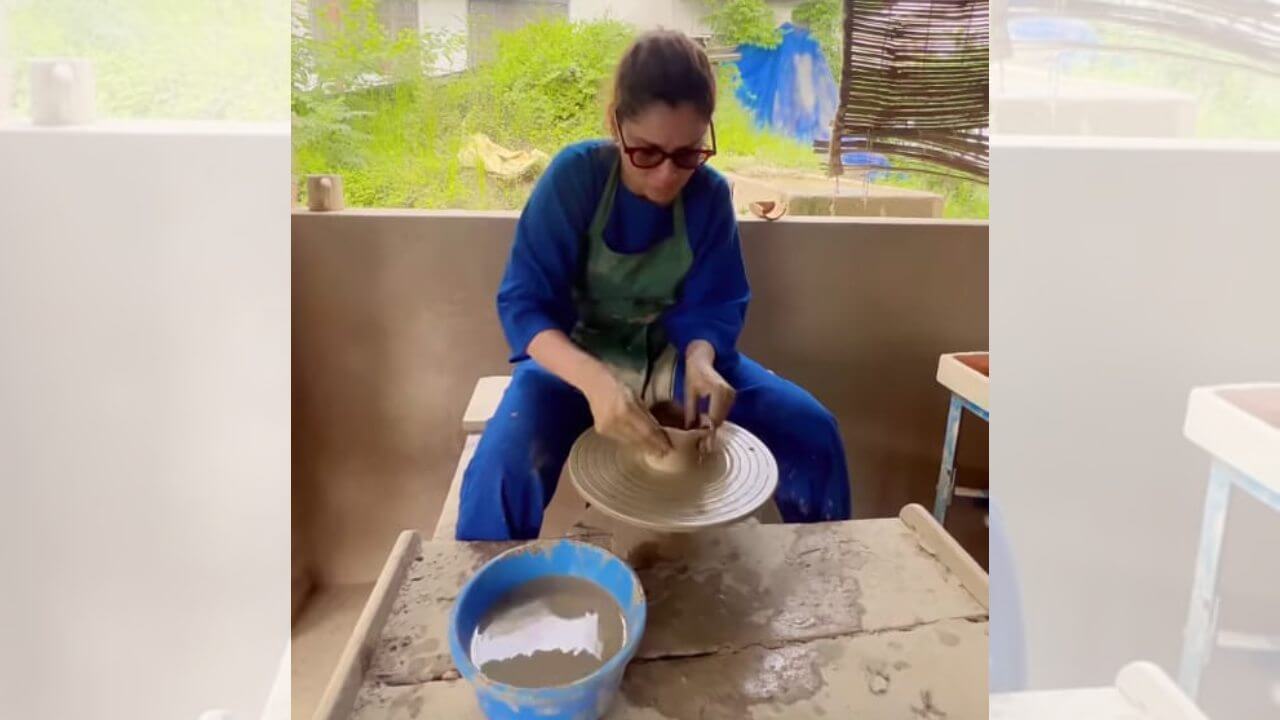 Ankita Lokhande became a potter, clay pot made by hand 14694