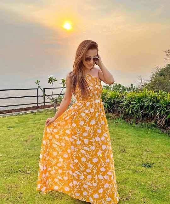 Tarak Mehta's Anjali Bhabhi's floral printed dress created a stir on the internet, see photos 14237