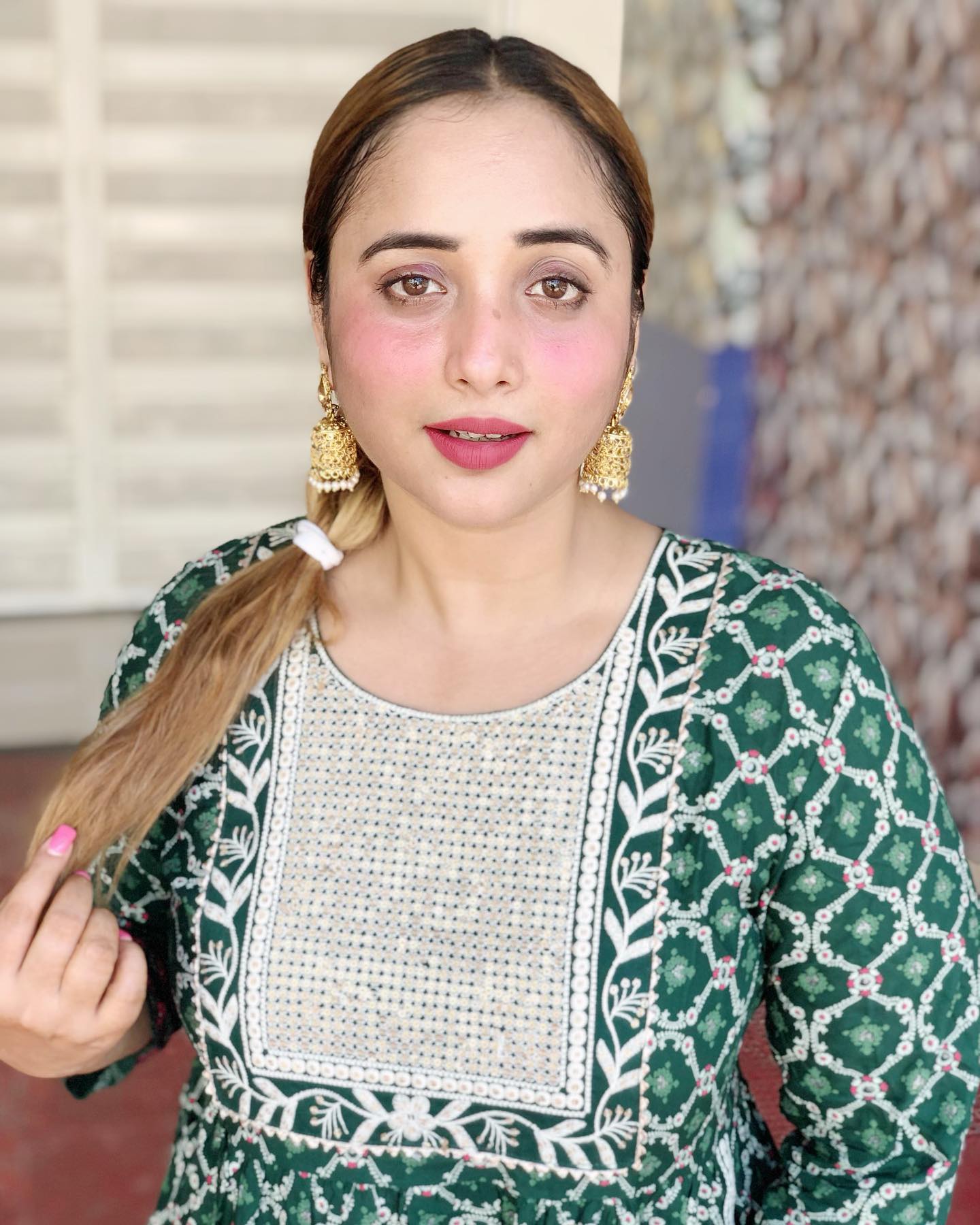 Rani Chatterjee caught the attention of fans with her simple look 17177