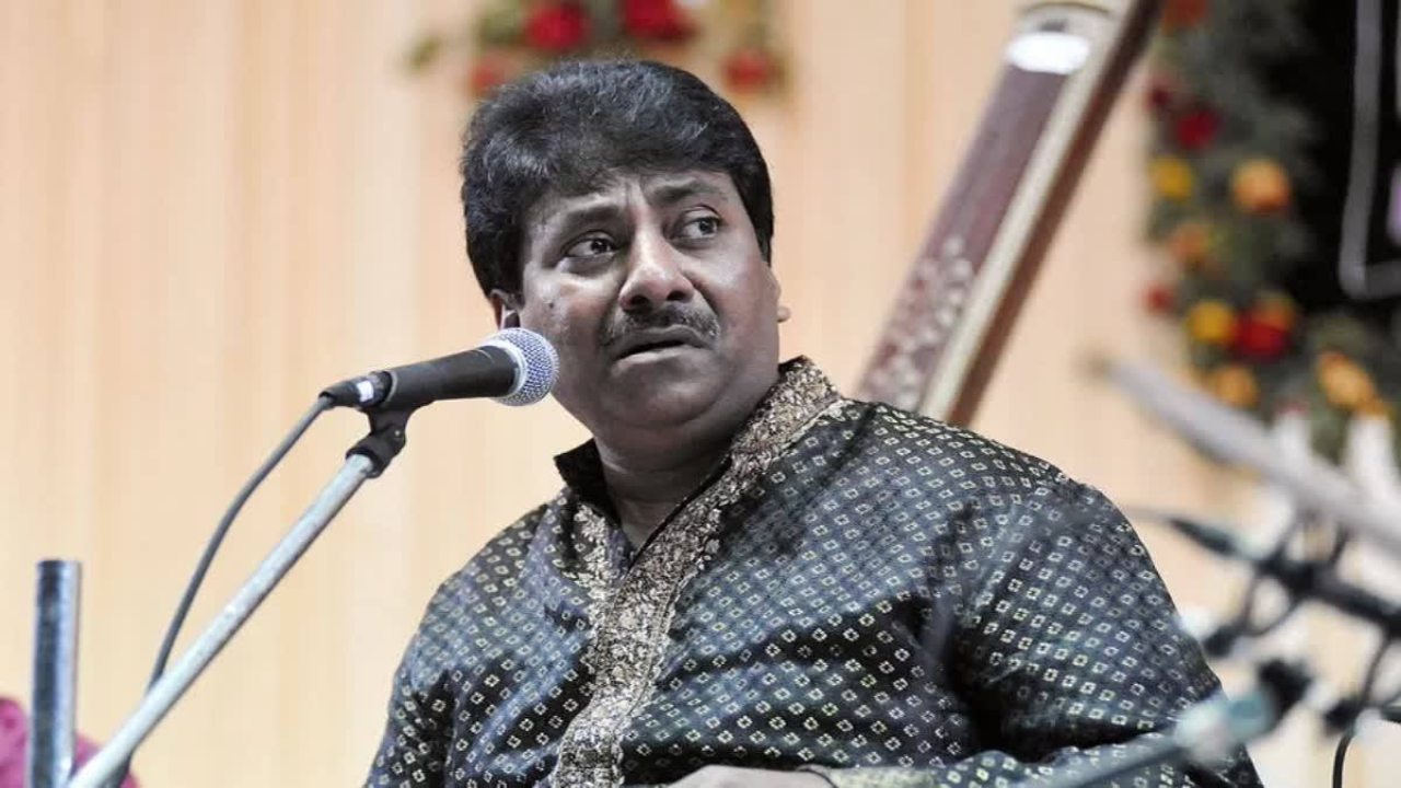 Ustad Rashid Khan Passed Away: नहीं रहे संगीत सम्राट उस्ताद राशिद खान, लंबी बीमारी के बाद दुनिया को कहा अलविदा 39714